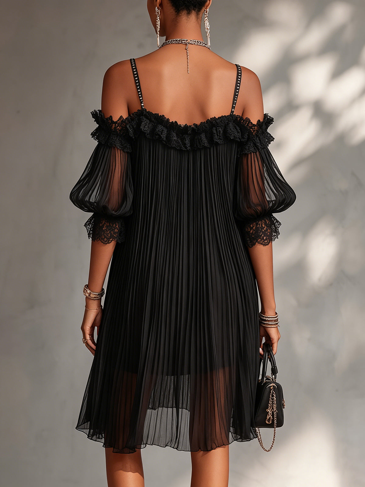 Alessandra | Bequemes schwarzes Spitzenkleid