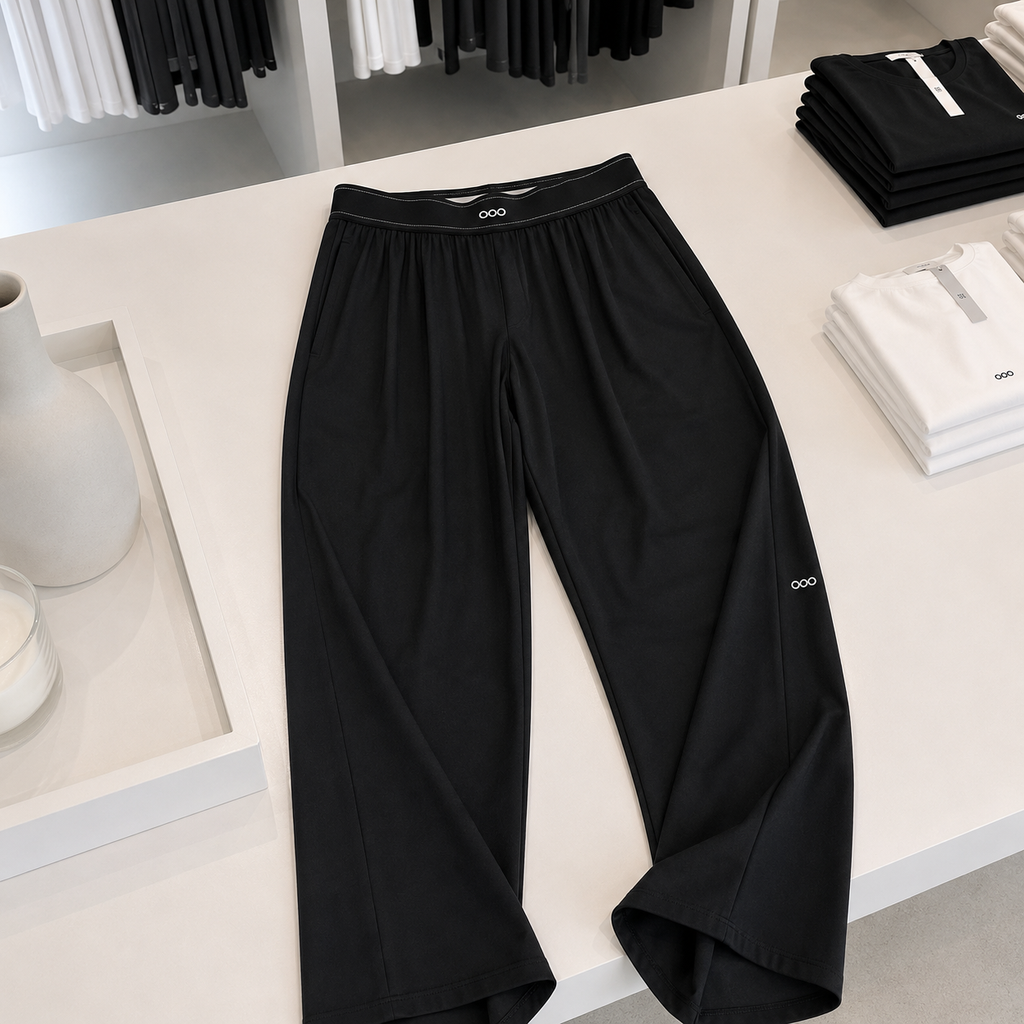 Atmungsaktive weite Hose mit geradem Bein