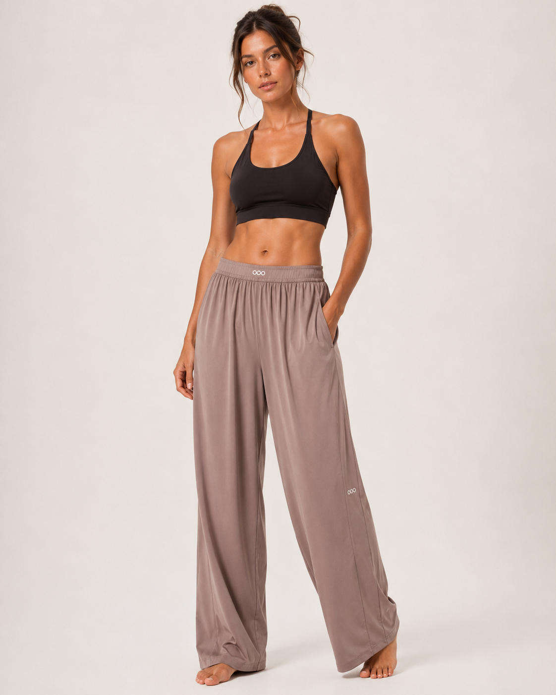 Atmungsaktive weite Hose mit geradem Bein