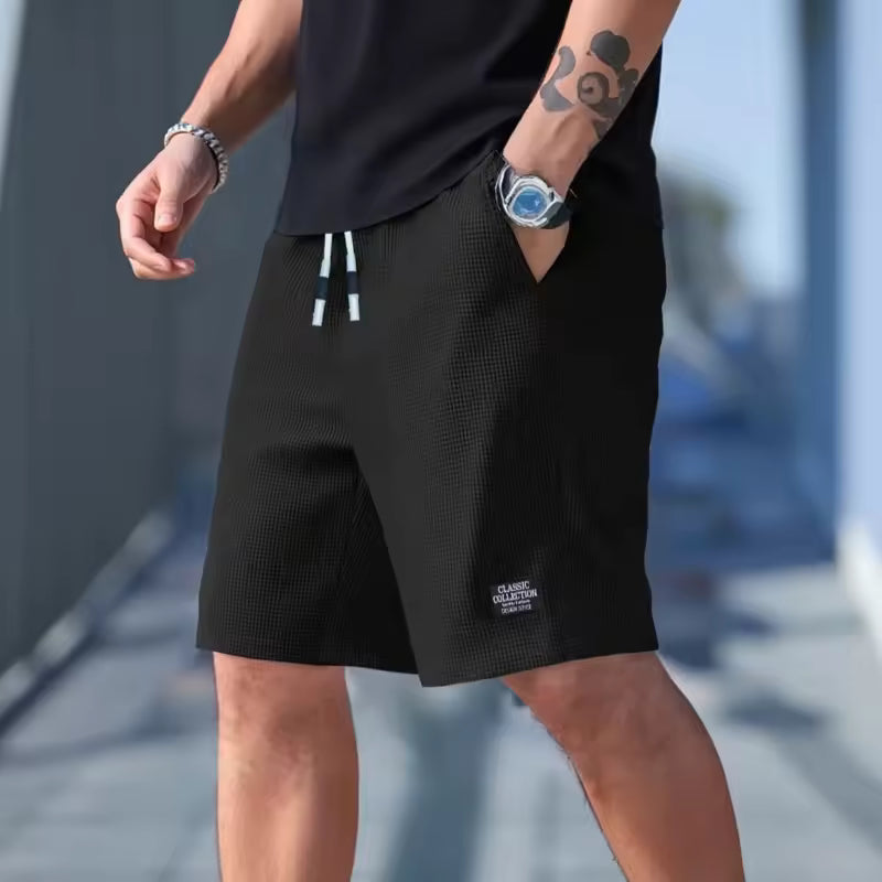 Nathan | Atmungsaktive Shorts für Alltag und Sport