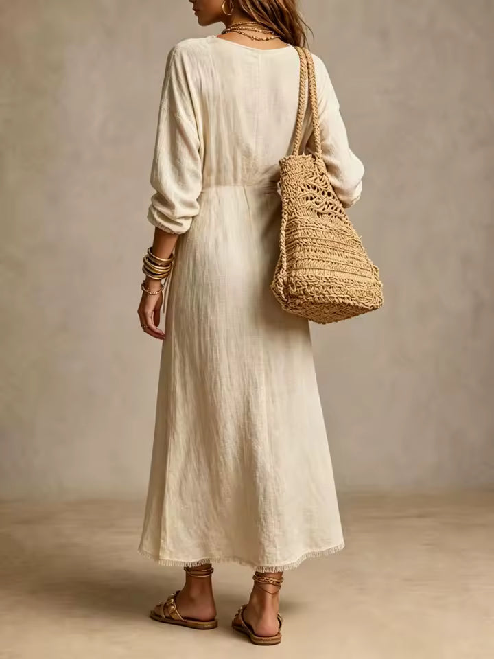 Carine | Midikleid aus Naturleinen mit Wickel-Ausschnitt und Spitze