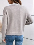 Klara | Eleganter Pullover mit Spitzenausschnitt