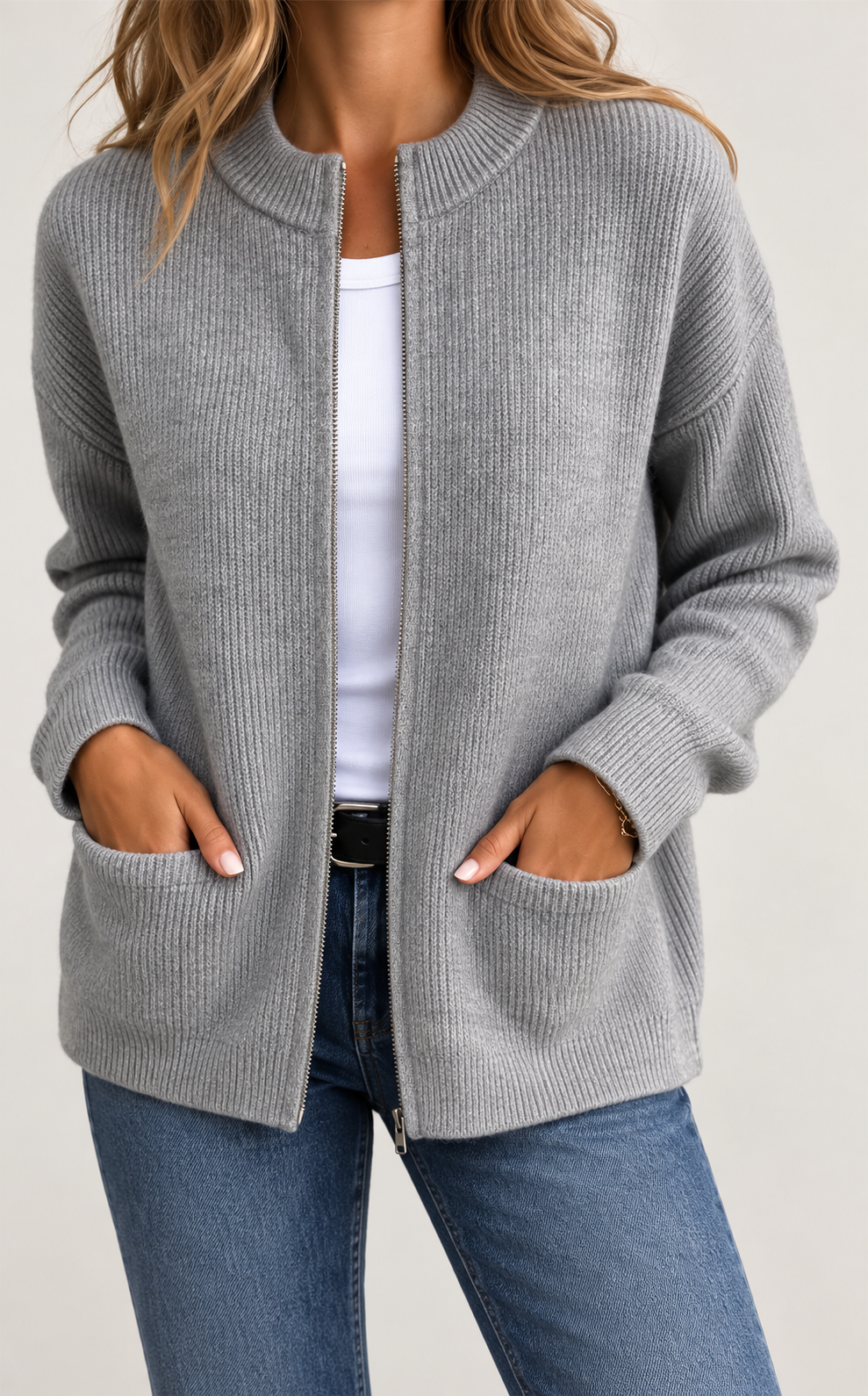 Carina | Elegante Strickjacke mit Stehkragen
